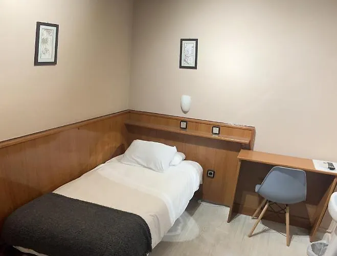 Guest house Arenal 3*